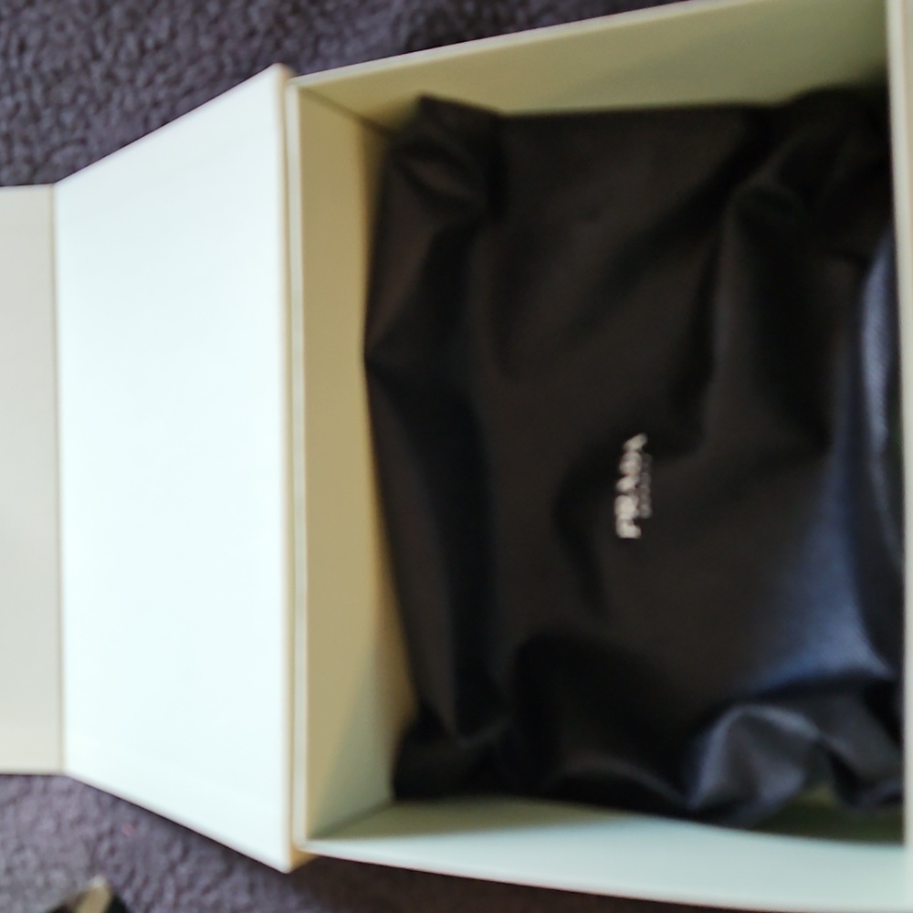 Prada Gift Box & Bag - Picture 2 of 2